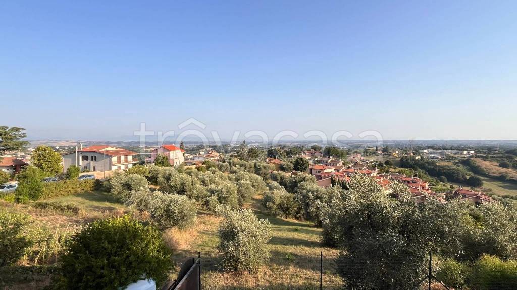 terreno in vendita a Riano