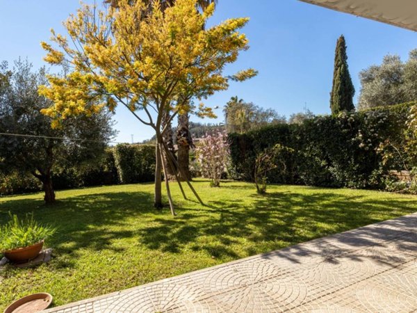 casa indipendente in vendita a Riano