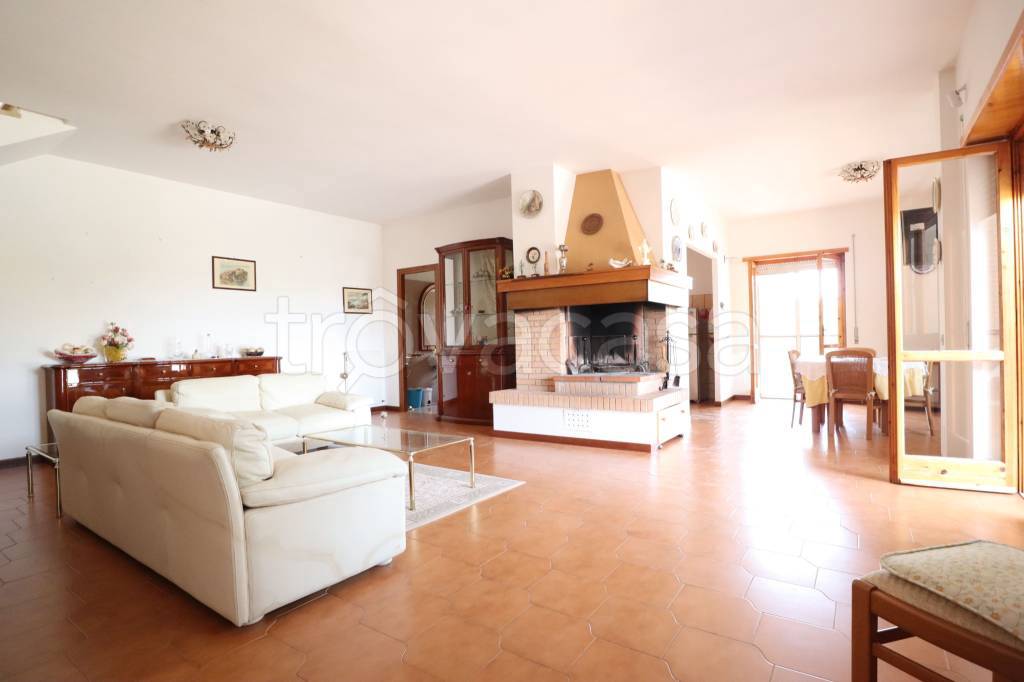 appartamento in vendita a Rignano Flaminio in zona Montelarco