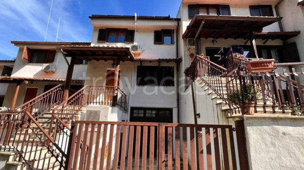 casa indipendente in vendita a Rignano Flaminio in zona Montelarco