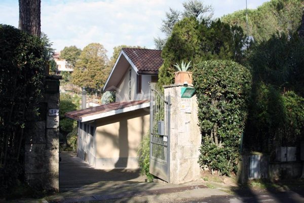 casa indipendente in vendita a Rignano Flaminio in zona Montelarco