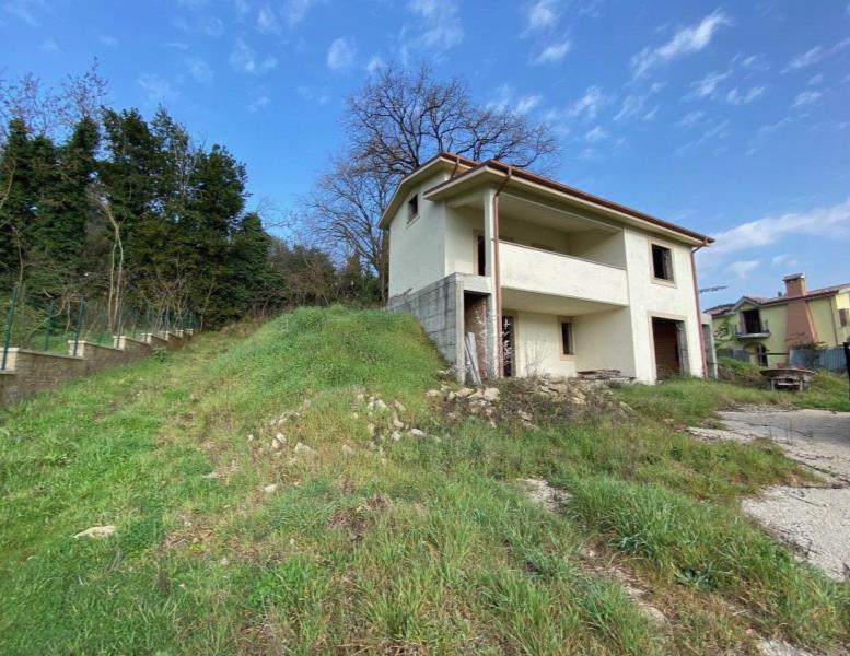casa indipendente in vendita a Rignano Flaminio