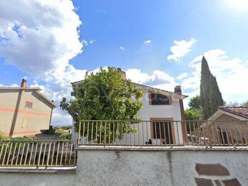 casa indipendente in vendita a Rignano Flaminio