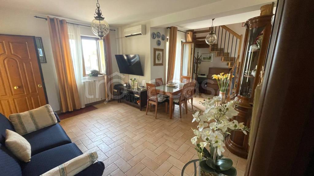 appartamento in vendita a Rignano Flaminio