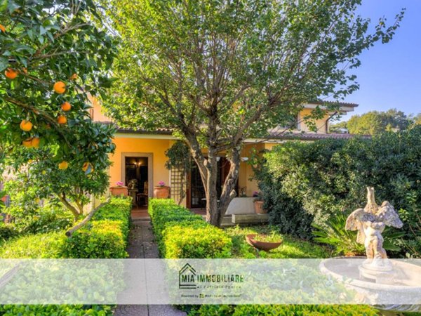 casa indipendente in vendita a Rignano Flaminio in zona Montelarco