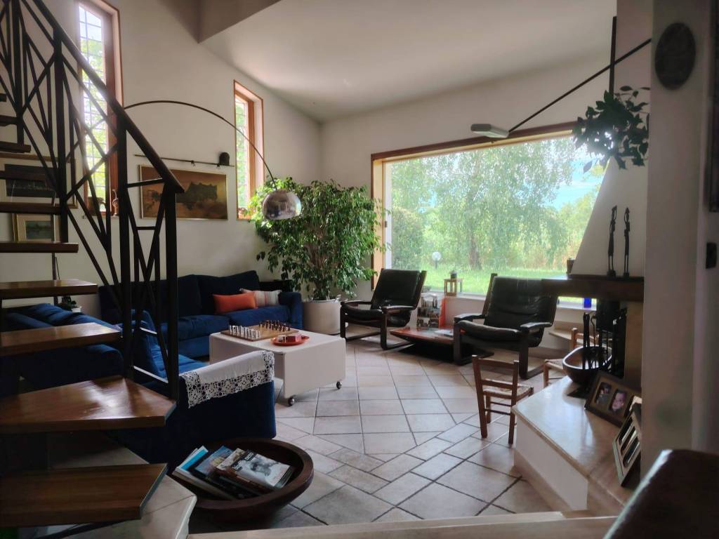 casa indipendente in vendita a Rignano Flaminio