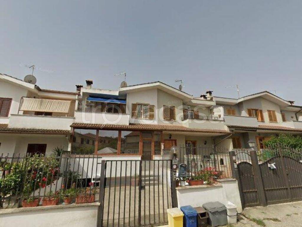 casa indipendente in vendita a Rignano Flaminio