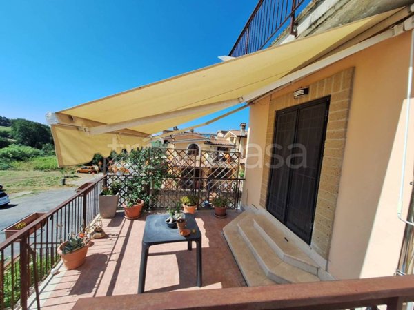 casa indipendente in vendita a Rignano Flaminio