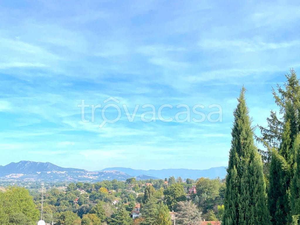 casa indipendente in vendita a Rignano Flaminio