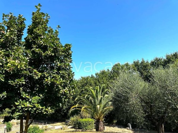 casa indipendente in vendita a Rignano Flaminio