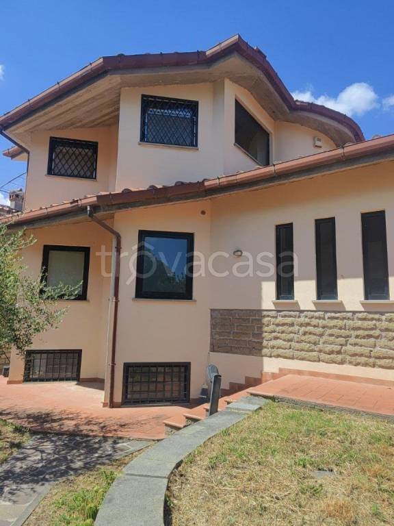 casa indipendente in vendita a Rignano Flaminio