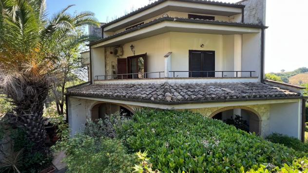 casa indipendente in vendita a Rignano Flaminio in zona Montelarco
