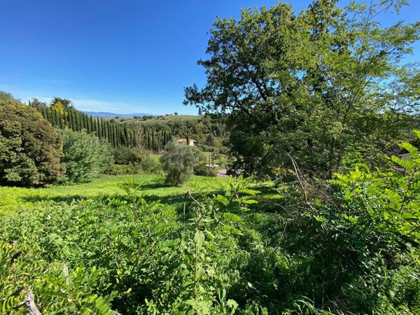 terreno edificabile in vendita a Rignano Flaminio in zona Montelarco