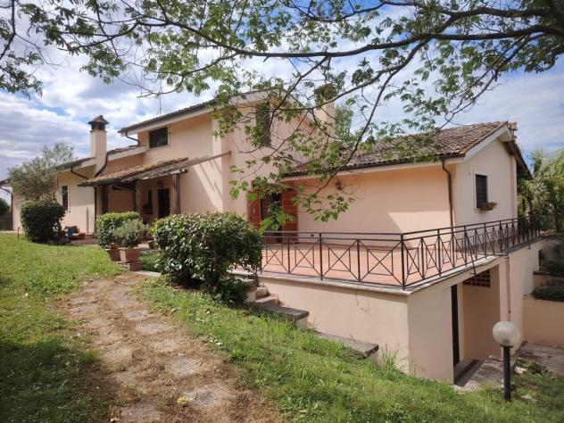 casa indipendente in vendita a Rignano Flaminio