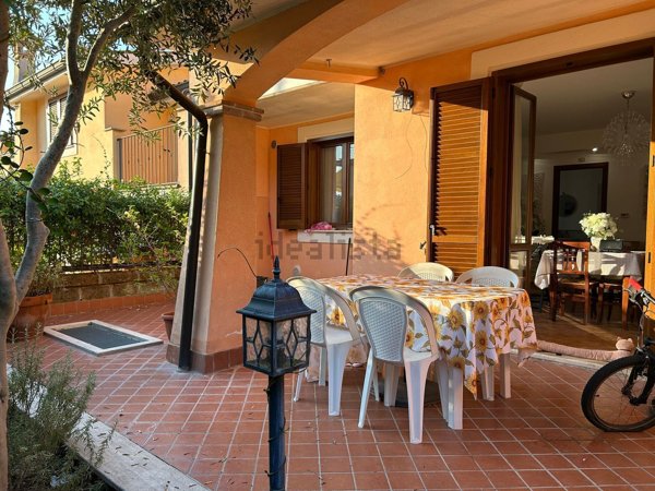 casa semindipendente in vendita a Rignano Flaminio