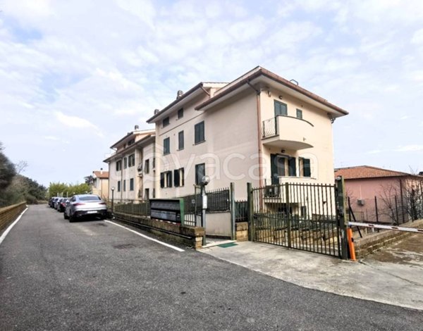 appartamento in vendita a Rignano Flaminio