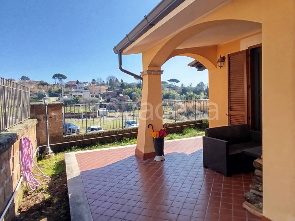casa indipendente in vendita a Rignano Flaminio