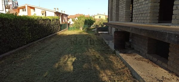 casa indipendente in vendita a Rignano Flaminio