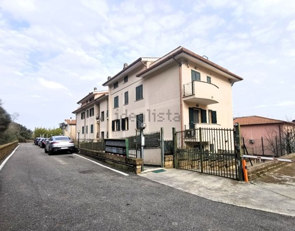 appartamento in vendita a Rignano Flaminio