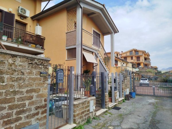 appartamento in vendita a Rignano Flaminio