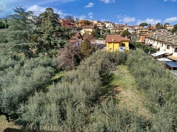appartamento in vendita a Rignano Flaminio in zona Santo Sisini