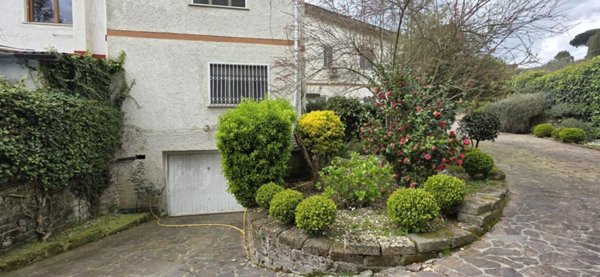 casa indipendente in vendita a Rignano Flaminio in zona Montelarco