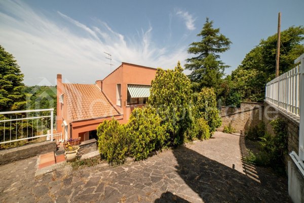 casa indipendente in vendita a Rignano Flaminio in zona Montelarco