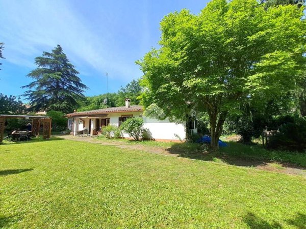 casa indipendente in vendita a Rignano Flaminio in zona Montelarco