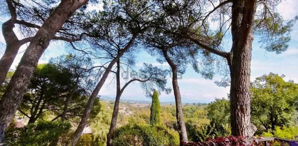 casa indipendente in vendita a Rignano Flaminio in zona Montelarco
