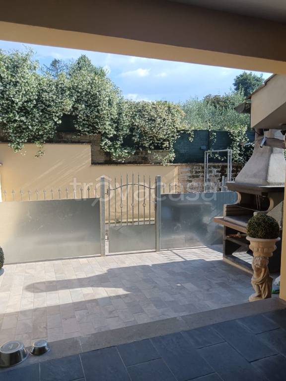 casa indipendente in vendita a Rignano Flaminio in zona Montelarco