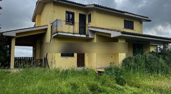 casa indipendente in vendita a Rignano Flaminio in zona Case Morolo