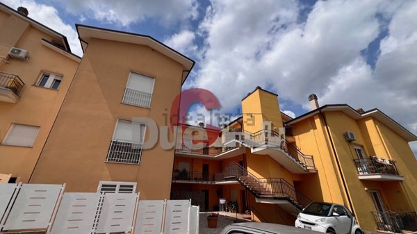 appartamento in vendita a Rignano Flaminio in zona Santo Sisini