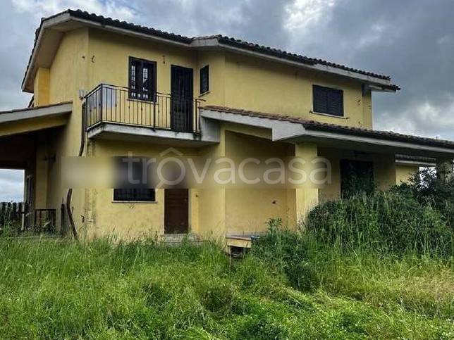 casa indipendente in vendita a Rignano Flaminio in zona Case Morolo