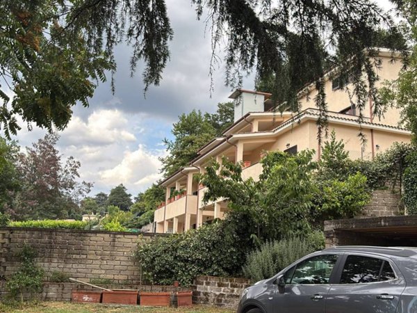 casa indipendente in vendita a Rignano Flaminio in zona Valle Spadana