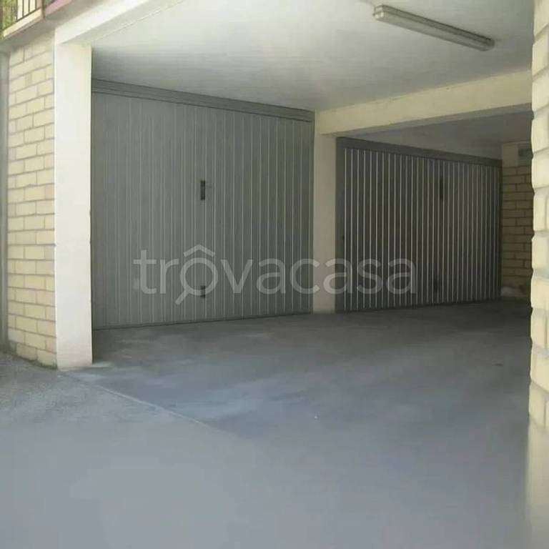 casa indipendente in vendita a Rignano Flaminio in zona Santo Sisini
