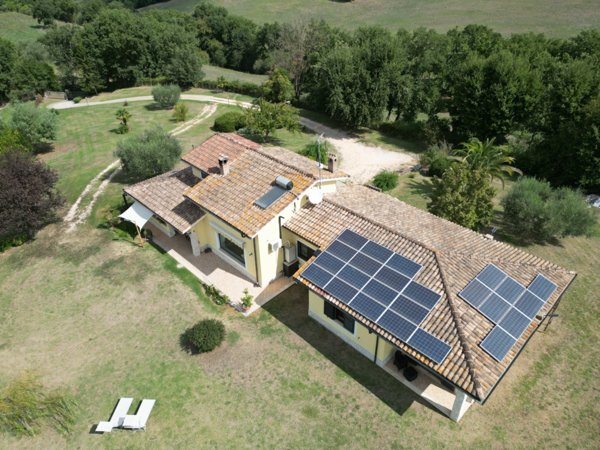 casa indipendente in vendita a Rignano Flaminio