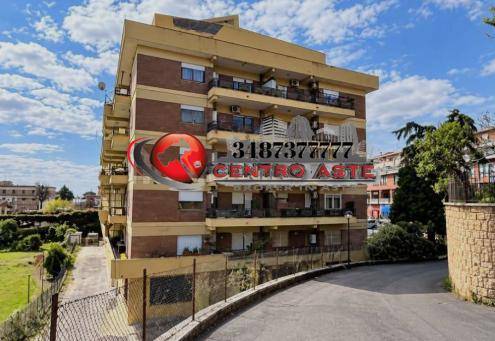 appartamento in vendita a Rignano Flaminio in zona Santo Sisini