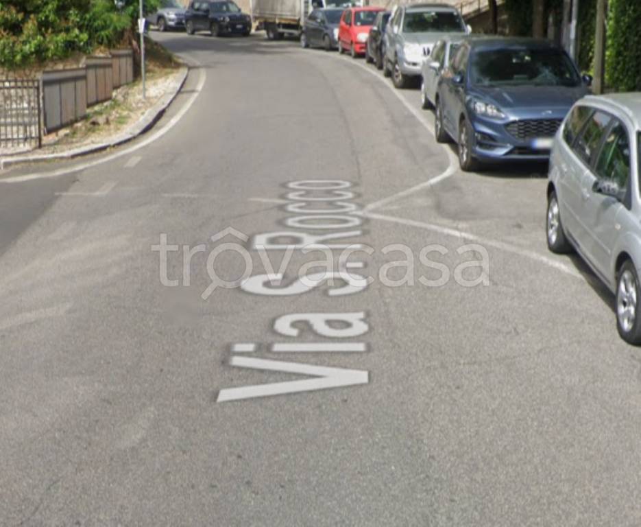appartamento in vendita a Rignano Flaminio in zona Santo Sisini