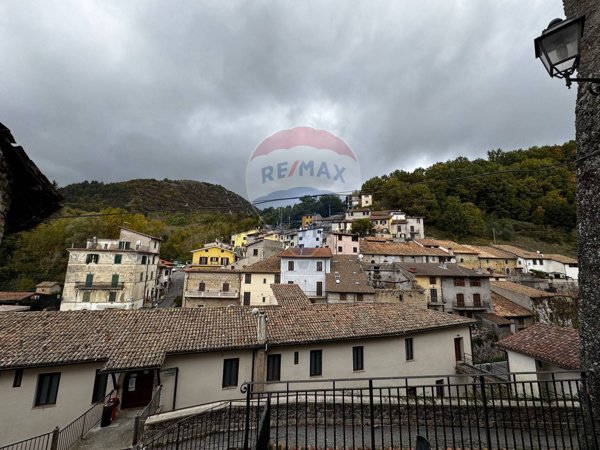 appartamento in vendita a Riofreddo