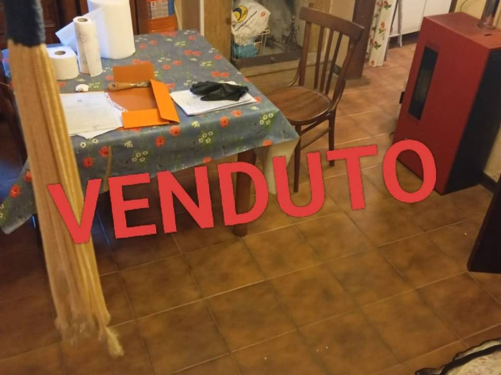 casa indipendente in vendita a Riofreddo