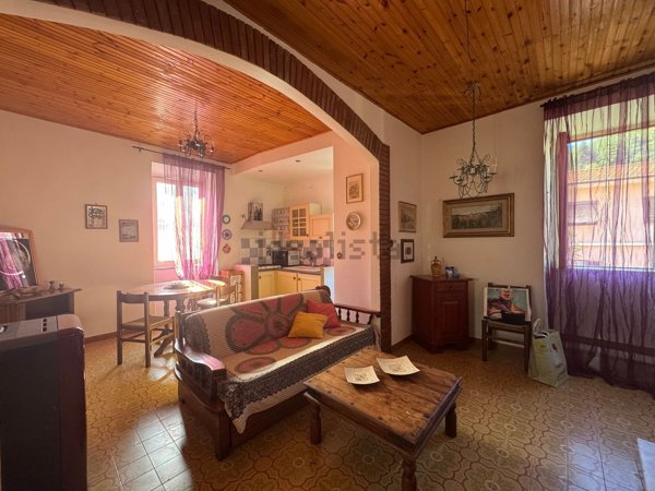 appartamento in vendita a Riofreddo