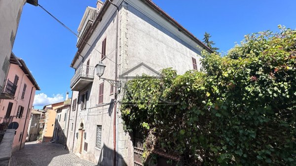 appartamento in vendita a Riofreddo