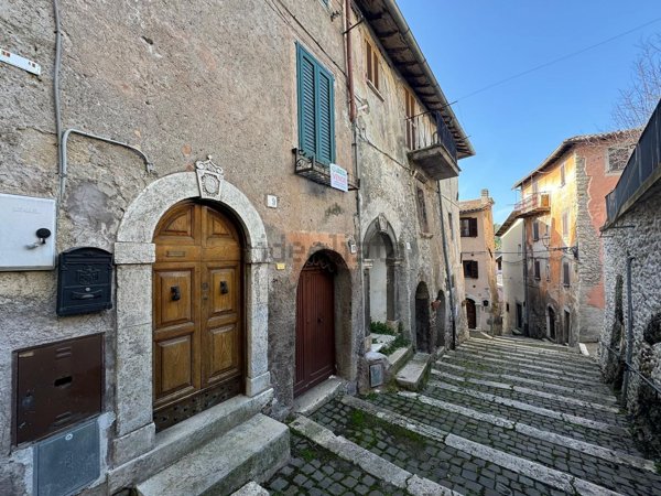 casa indipendente in vendita a Riofreddo