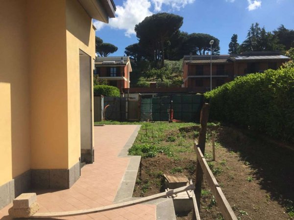 casa indipendente in vendita a Rocca di Papa