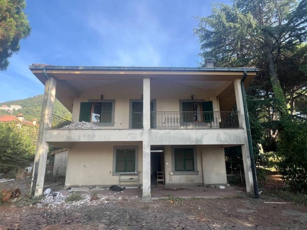 casa indipendente in vendita a Rocca di Papa