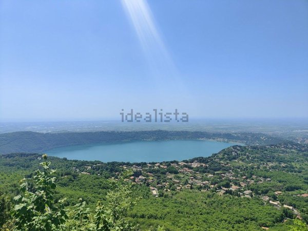 casa indipendente in vendita a Rocca di Papa
