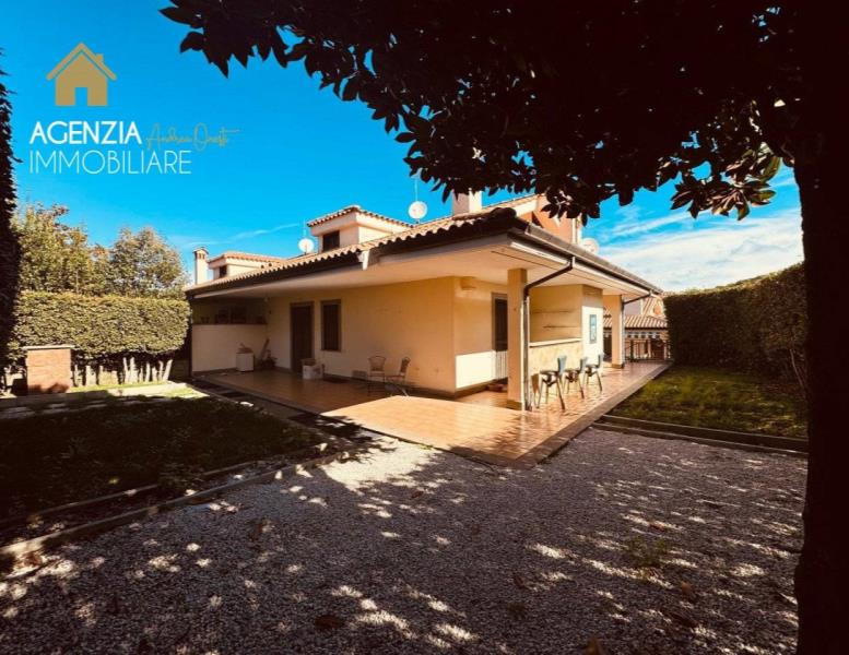 casa indipendente in vendita a Rocca di Papa