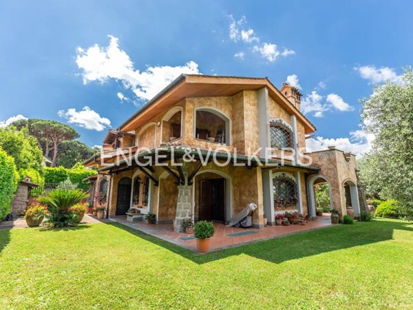 casa indipendente in vendita a Rocca di Papa