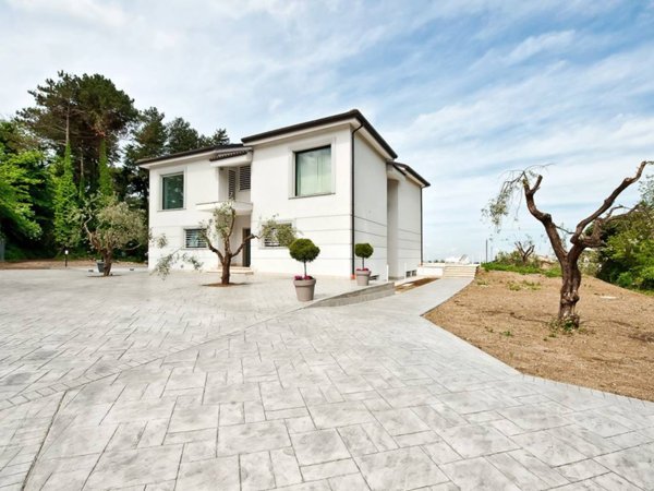 casa indipendente in vendita a Rocca di Papa
