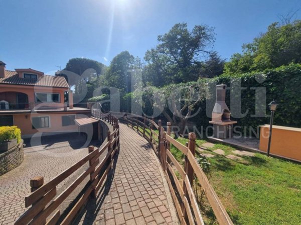 casa indipendente in vendita a Rocca di Papa